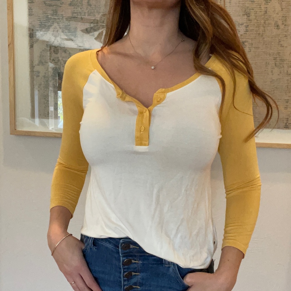 American Eagle women’s yellow baseball tee,  XS